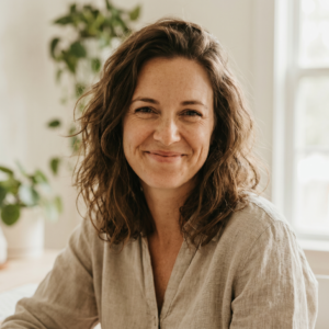 Portrait of Hannah Coyle, senior health writer